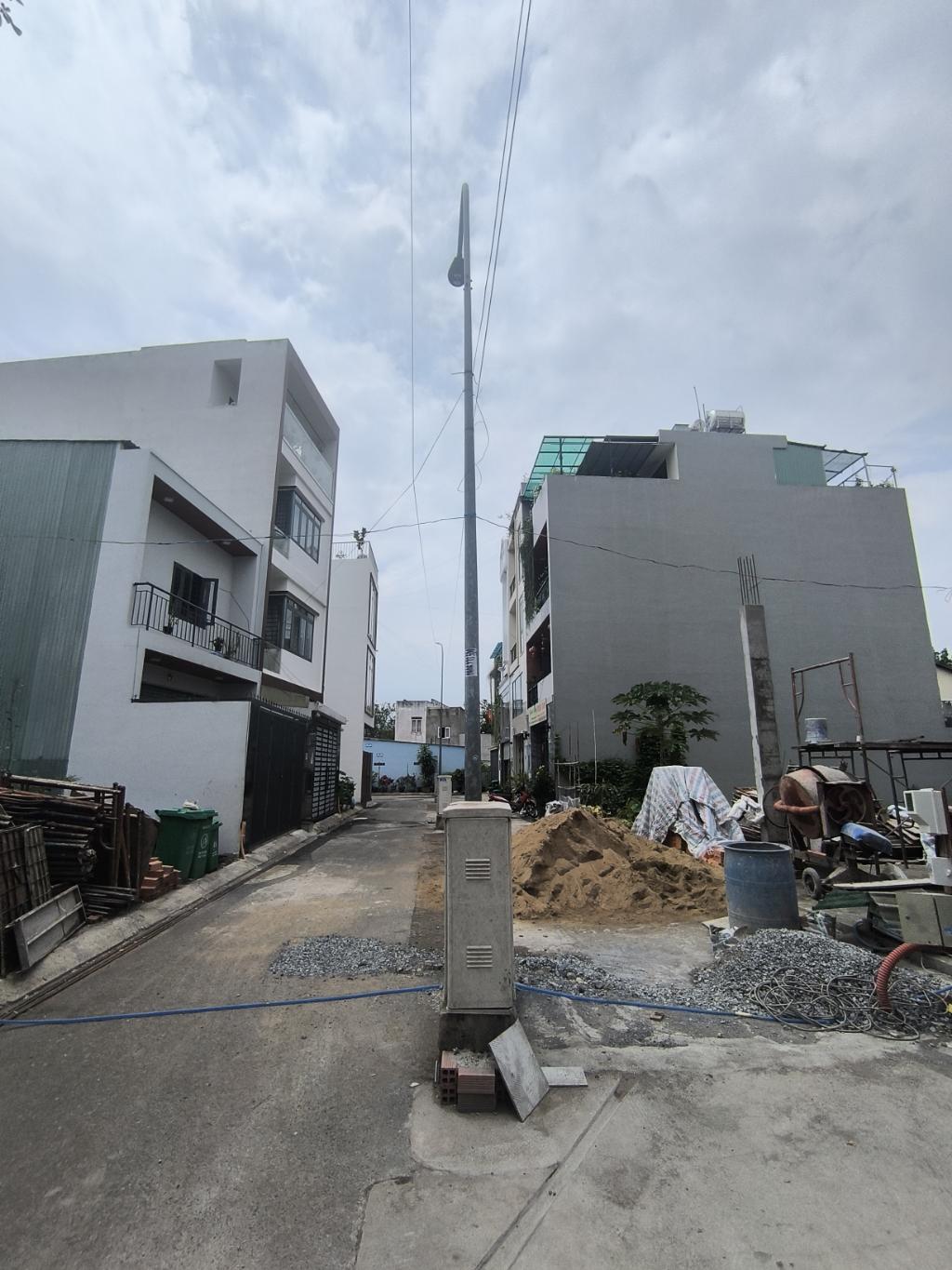 BÁN NHÀ NGUYỄN THỊ ĐỊNH , Q2 , 72M2 , 4 TẦNG , HẺM 8M , NHỈNH 9 TỶ - Ảnh chính